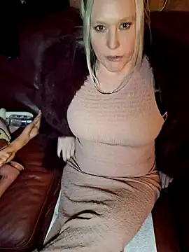 Bouncy-Bella28X's Webcam Show