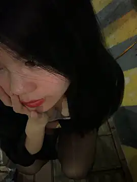 ella-ys 即時 XXX 聊天