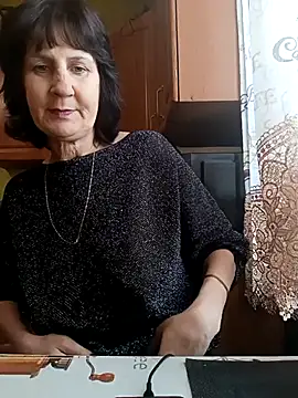 Laura_Kiss – Naživo XXX chat