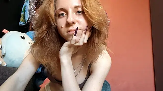 TiaraHenegan Adlı Modelin Canlı XXX Sohbeti