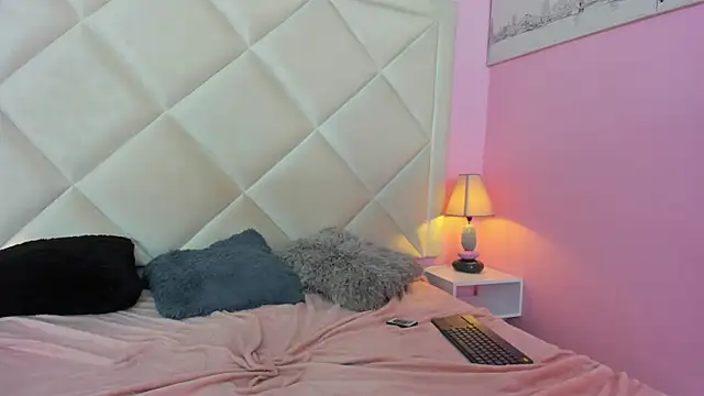 Littlefreyaa – Naživo XXX chat