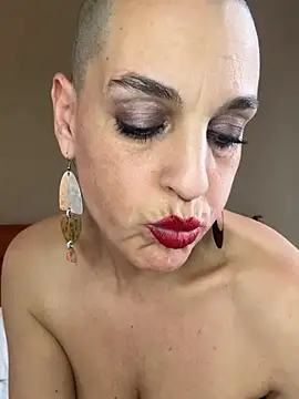 emprexkala Adlı Modelin Canlı XXX Sohbeti