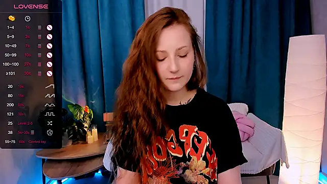 XXX chat uživo modela velvet_cherry_