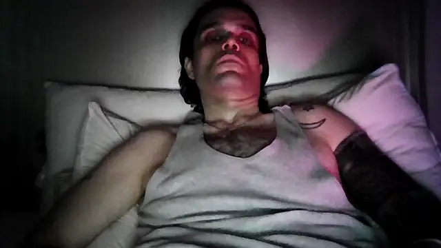 XXX chat uživo modela StuntingSpunMarine69