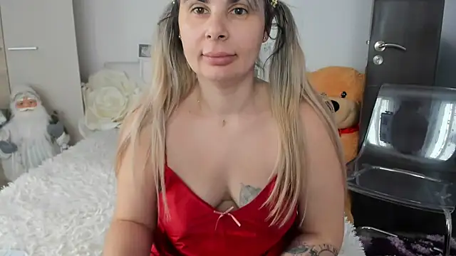 sweetemy4u's Live XXX Chat