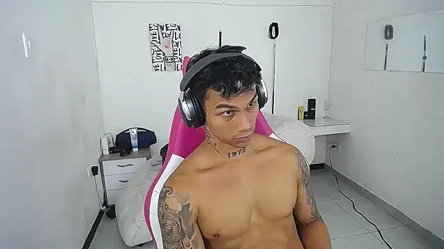 Chat XXX ao vivo de Leonard_Price