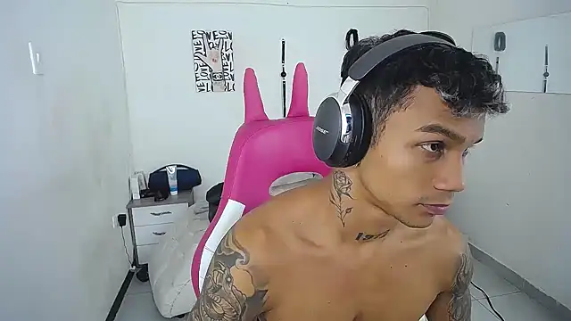 Leonard_Price Webcam show