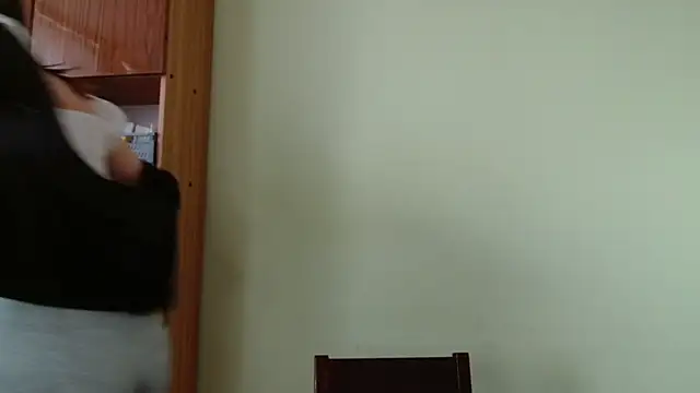 LooveELLYx Chat XXX live