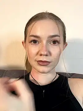 MilaMoone Live XXX-Chat