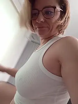 Aniria Live XXX-chat