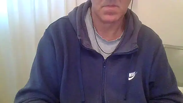 XXX chat uživo modela ANONIMO7735