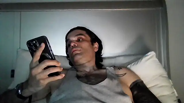 StuntingSpunMarine69's Live XXX Chat