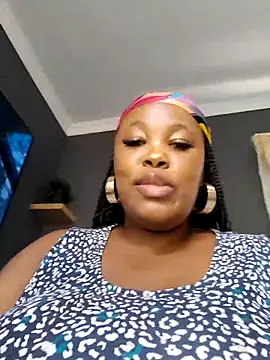 SWEETDOLLY29XX's Live XXX Chat