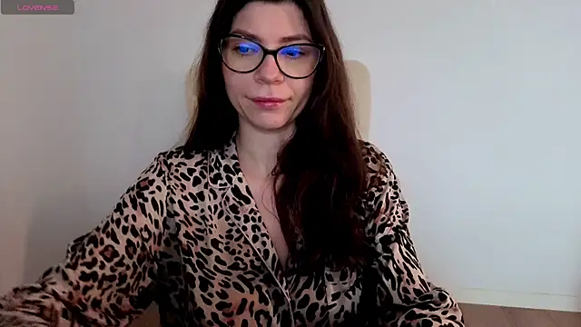 دردشة Jullyenn3 الجنسية المباشرة