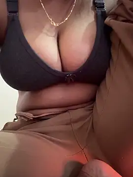 Dilnaazz 现场XXX聊天