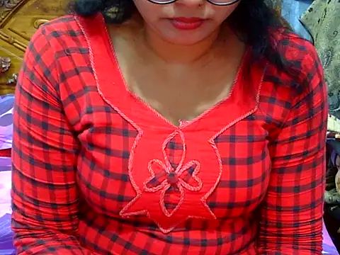 Horny_Doll24: онлайн-секс-чат