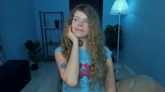 RayaNenlia's Live XXX Chat