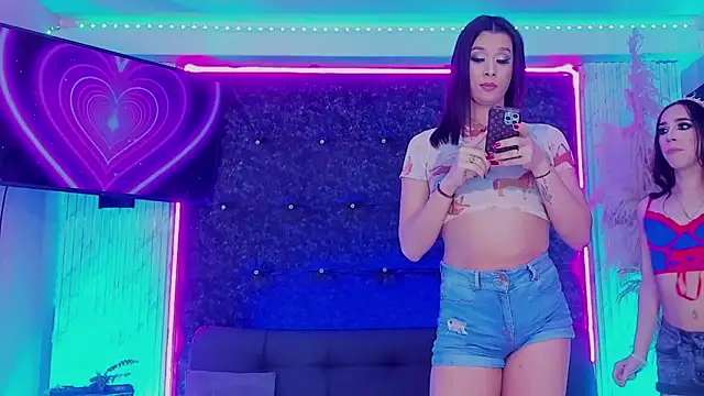 Queens_Wonders_Blonders Webcamshow