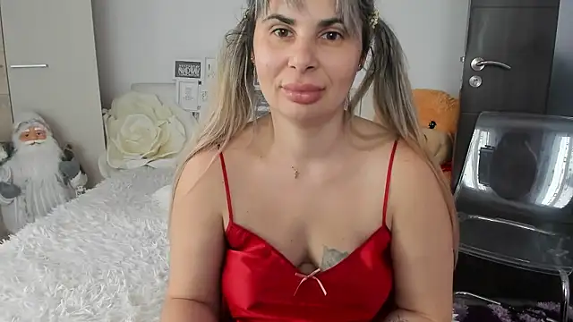 sweetemy4u's Live XXX Chat