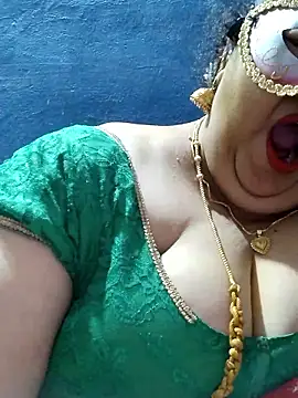 tamilthanushri Live XXX Chat