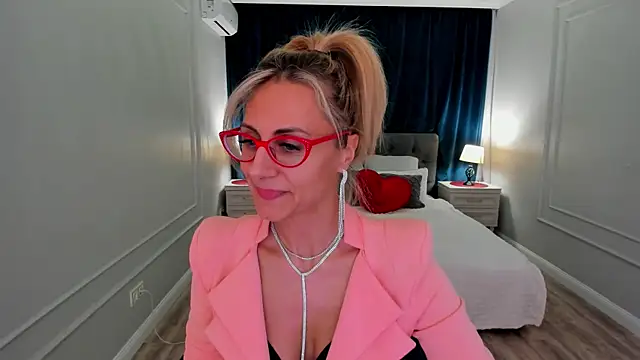 MuseOfStage's Live XXX Chat