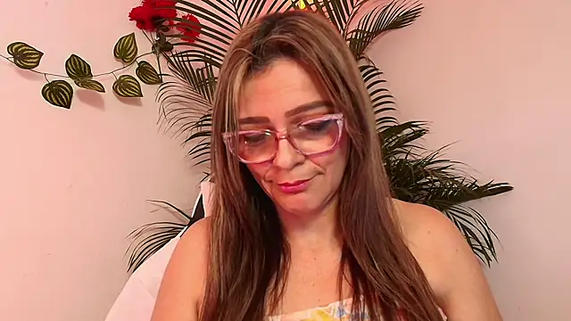 Chatroom XXX en direct de Carol_Miss2