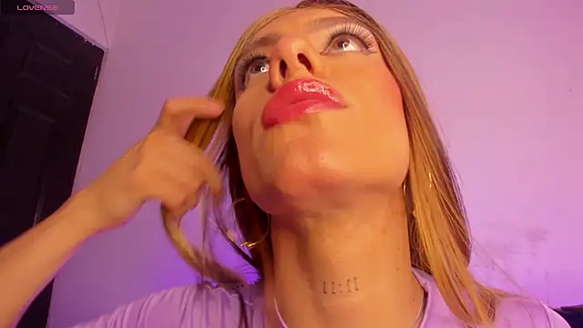 Michell_Whitets' Live XXX Chat