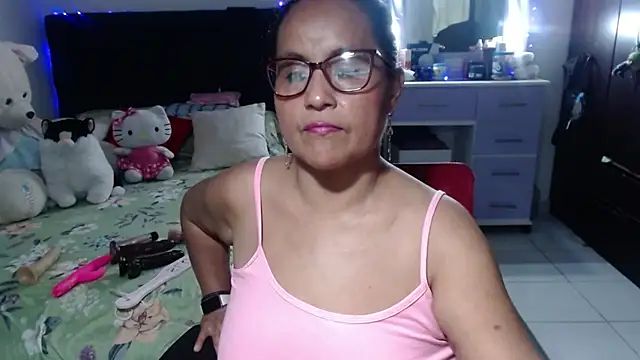 pervert_mommy_'s Live XXX Chat