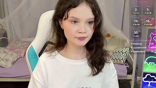 EmilyChaves' Live XXX Chat