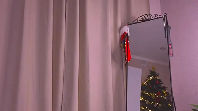 Tiny__Toon webkamerás műsora