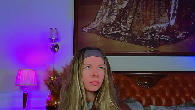 Real_Tini's Live XXX Chat