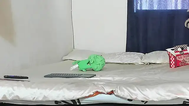 Latin_Mature975's Live XXX Chat