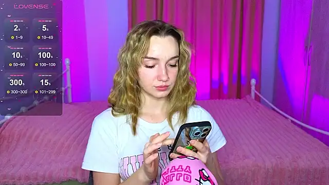 Wild_Sophie_'s Live XXX Chat