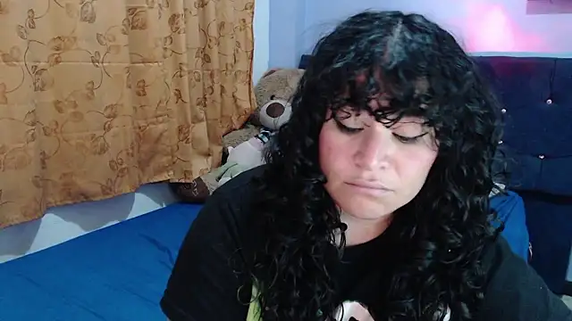 ANGELIQUE_KLANE élő XXX-chatje