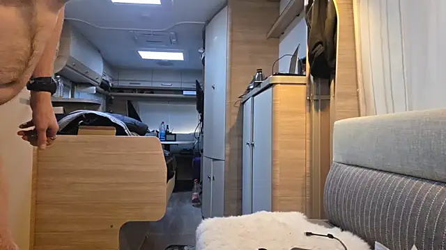 Ebinator666 élő XXX-chatje