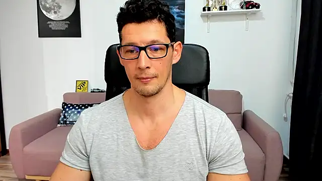 BrutusK08 Show Webcam