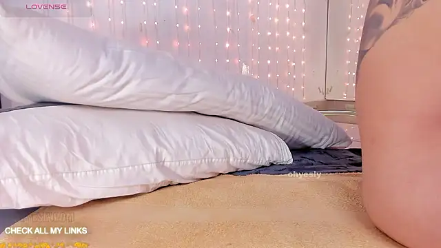 Chat XXX ao vivo de ohyesly_