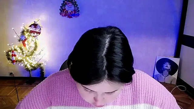 Онлайн чат XXX Emily_Mo