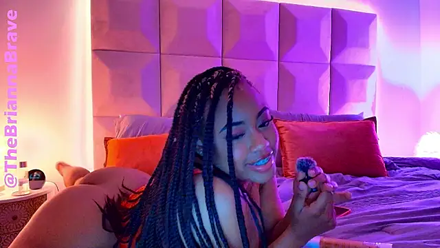 BriannaBrave's Live XXX Chat