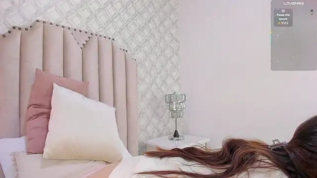 Pia_Johnson_'s Live XXX Chat