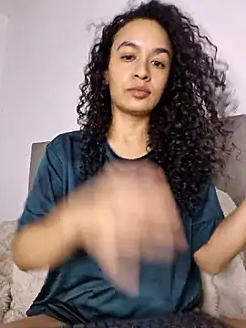 VelvetCurls Live XXX Chat