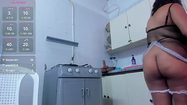 Chat XXX en directo de BustyGlow