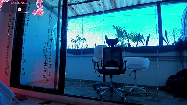 Chatroom XXX en direct de Agathaargent_