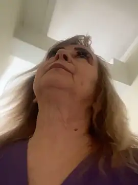 Irina2909@xh's Live XXX Chat