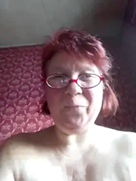 Онлайн чат XXX SquirrelFine