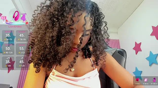 lia_16's Live XXX Chat