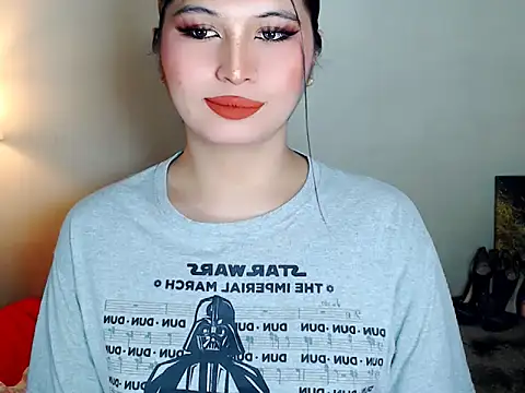 NaomiSmall's Live XXX Chat