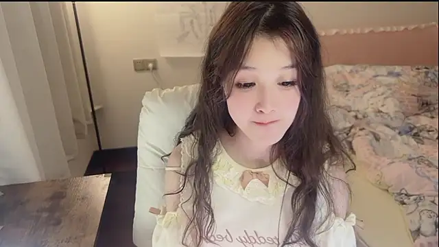 XXX chat uživo modela FuFu-puff