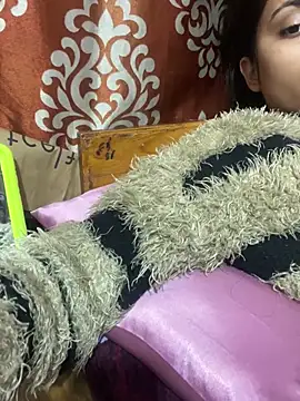 Sandhya_77's Live XXX Chat