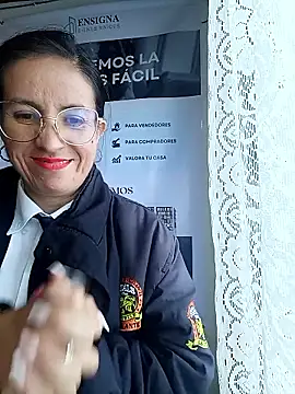 Valentina--1's Live XXX Chat